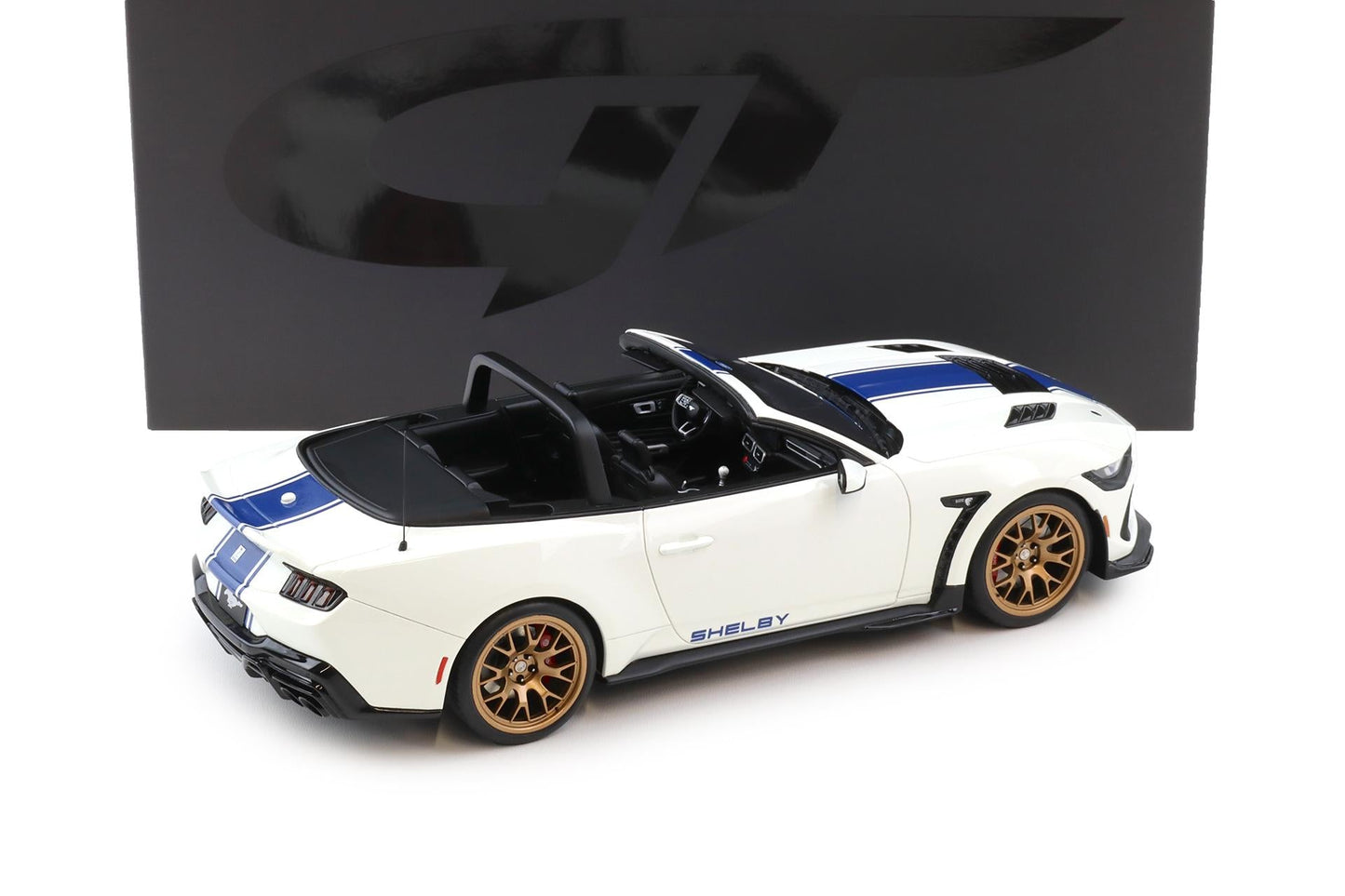 GT Spirit 2025 Ford Shelby Mustang Super Snake Convertible Oxford White 1:18