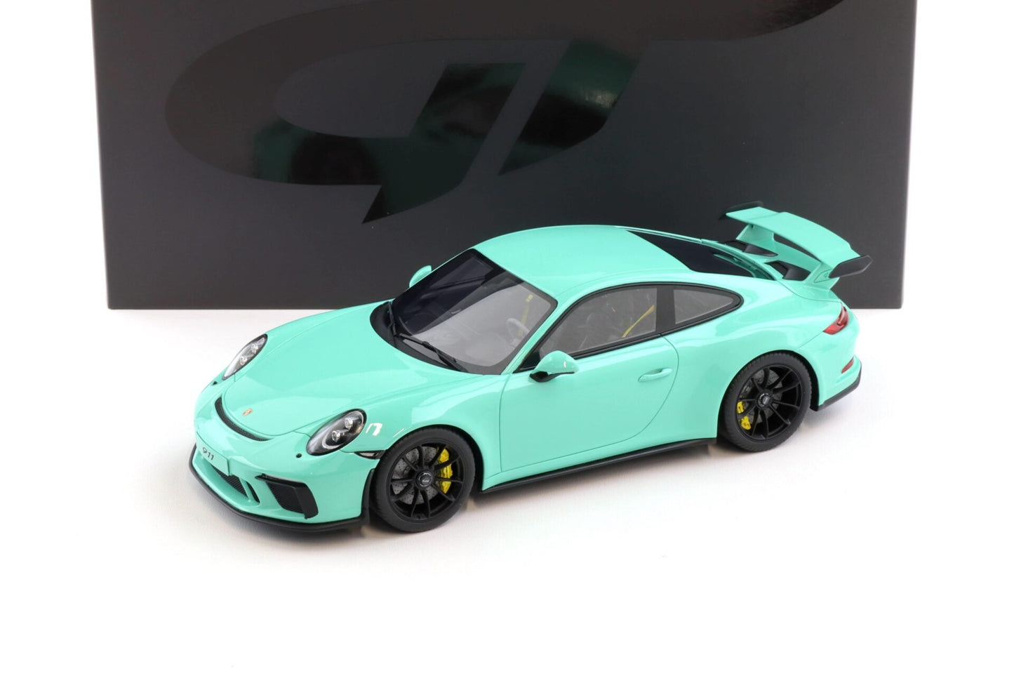 GT Spirit 2018 Porsche 911 991.2 GT3 Coupe Mint Green 1:18
