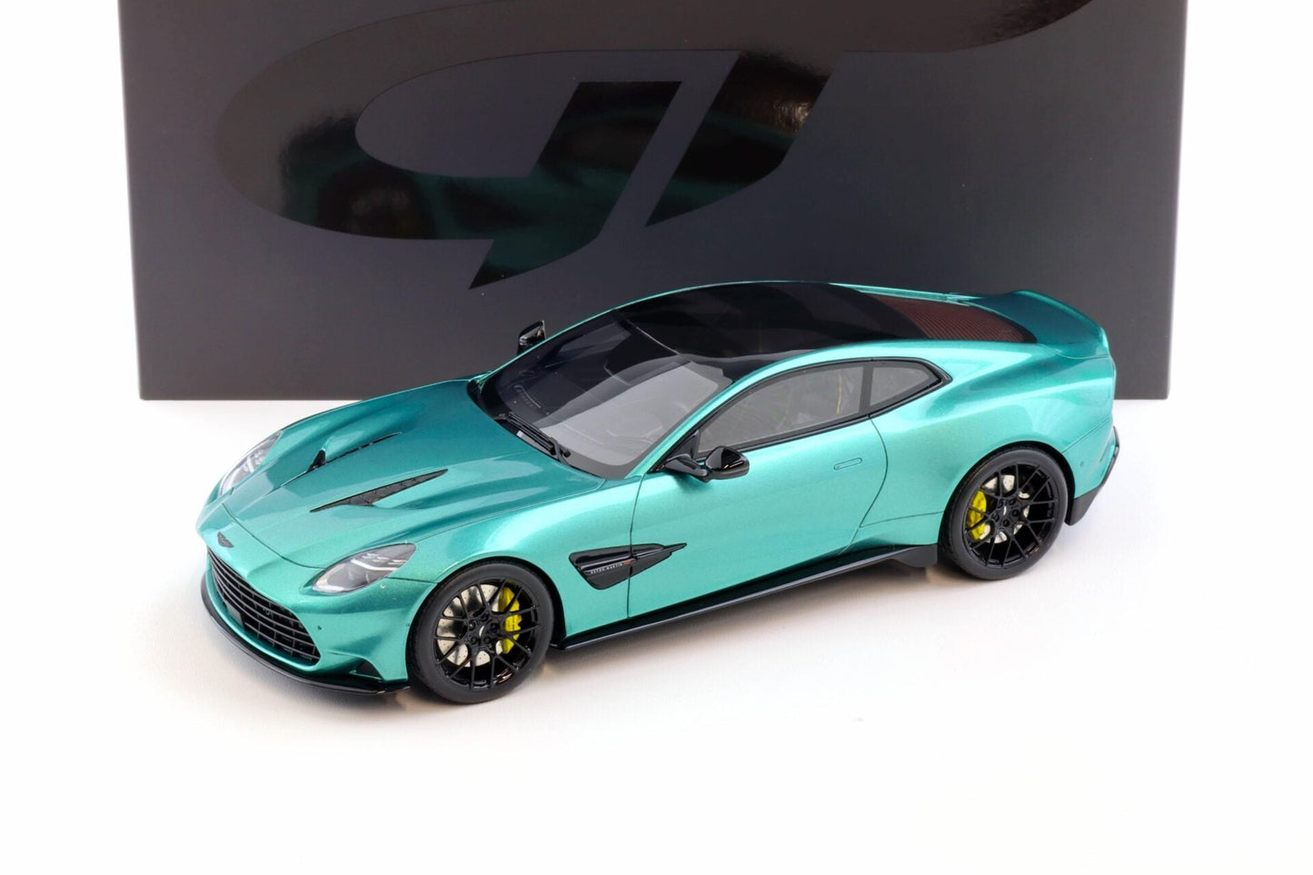 GT Spirit 2024 Aston Martin Vanquish Racing Green 1:18