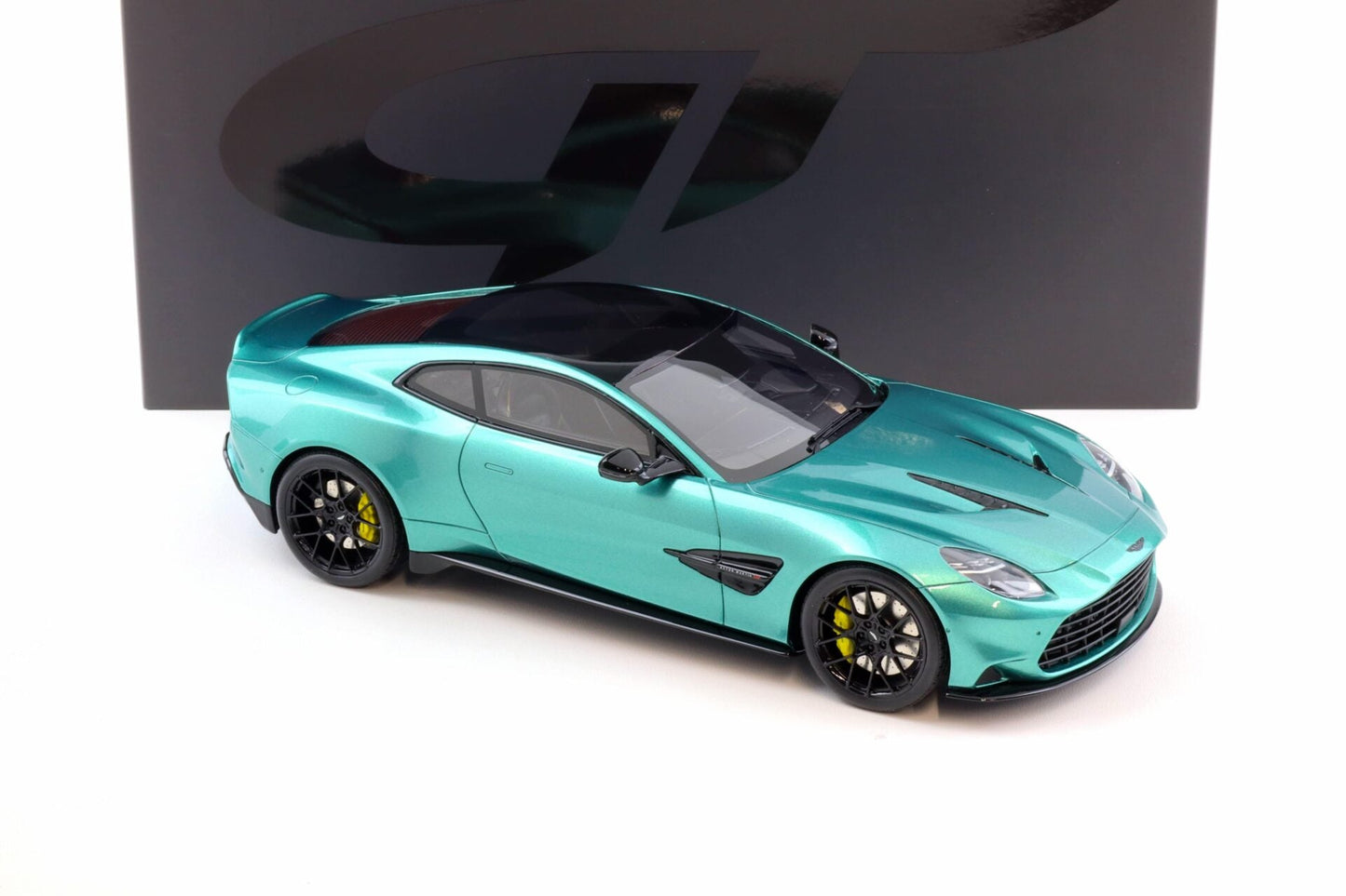 GT Spirit 2024 Aston Martin Vanquish Racing Green 1:18