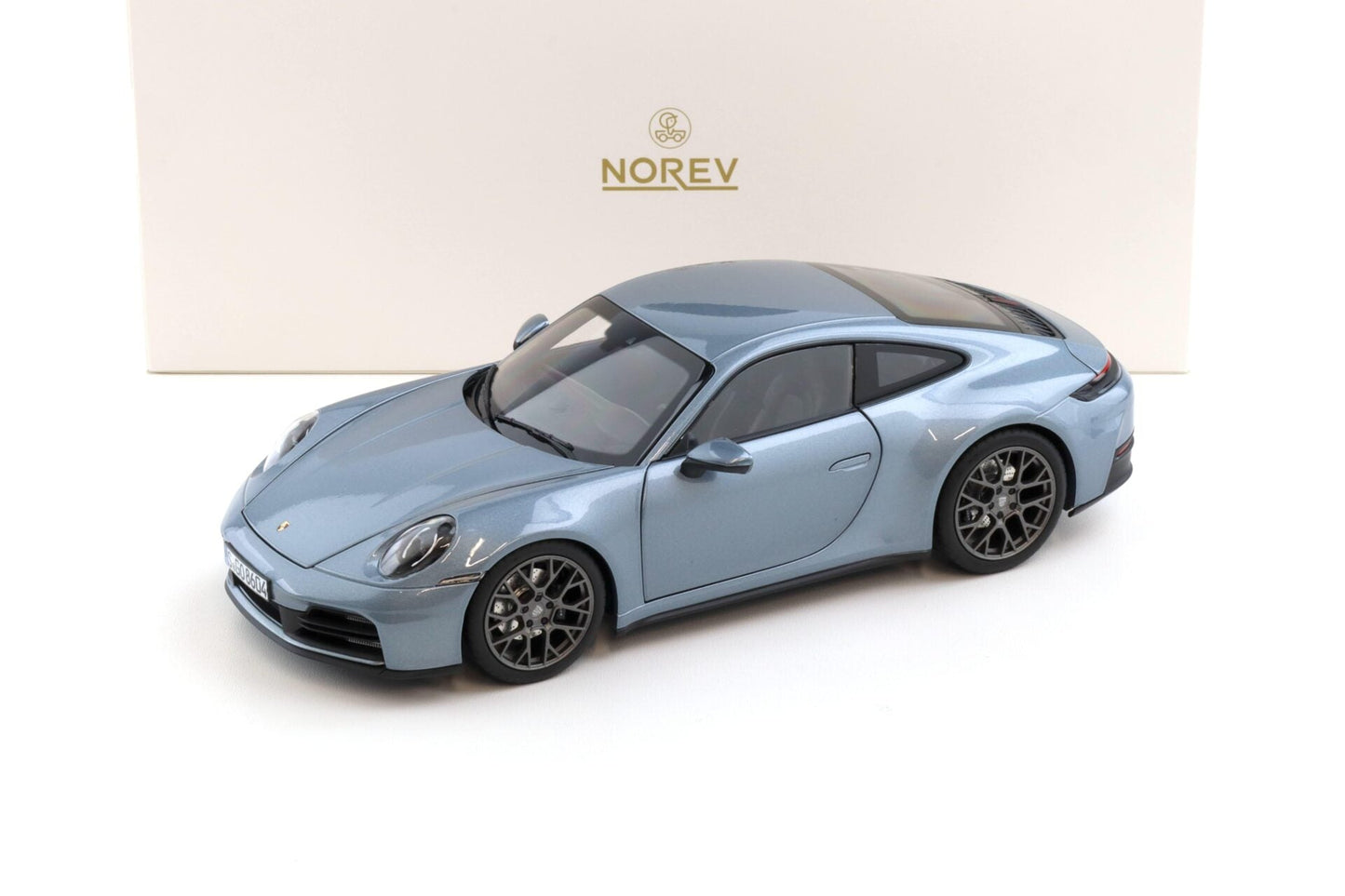Norev 2025 Porsche 911 992.2 Carrera Polar Silver Metallic 1:18