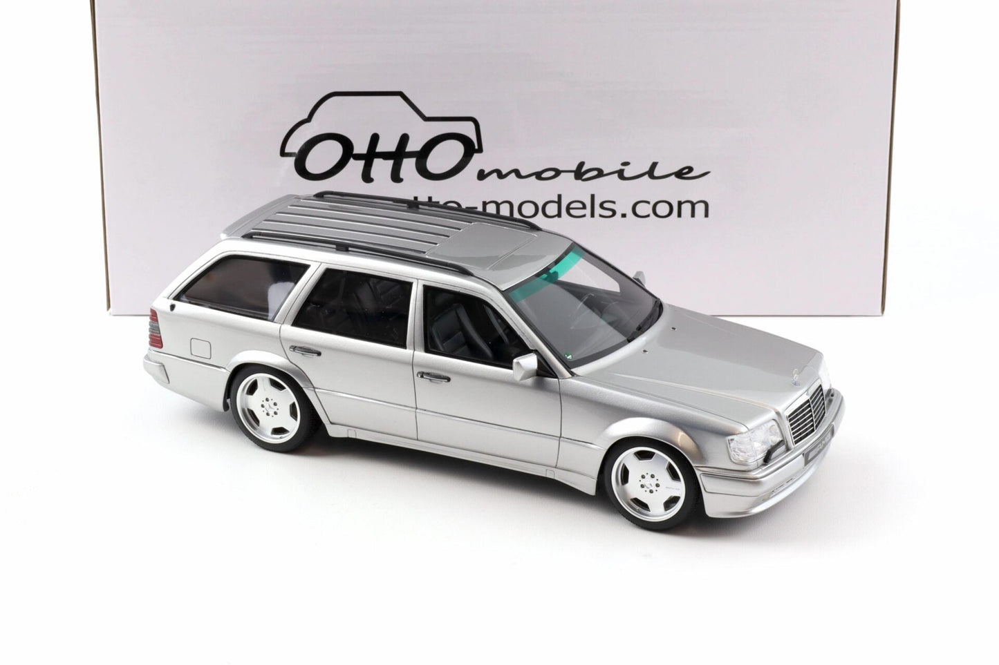 Otto 1996 Mercedes-Benz 70TE AMG W124 Wagon Brilliant Silver 744 1:18 *Defect*
