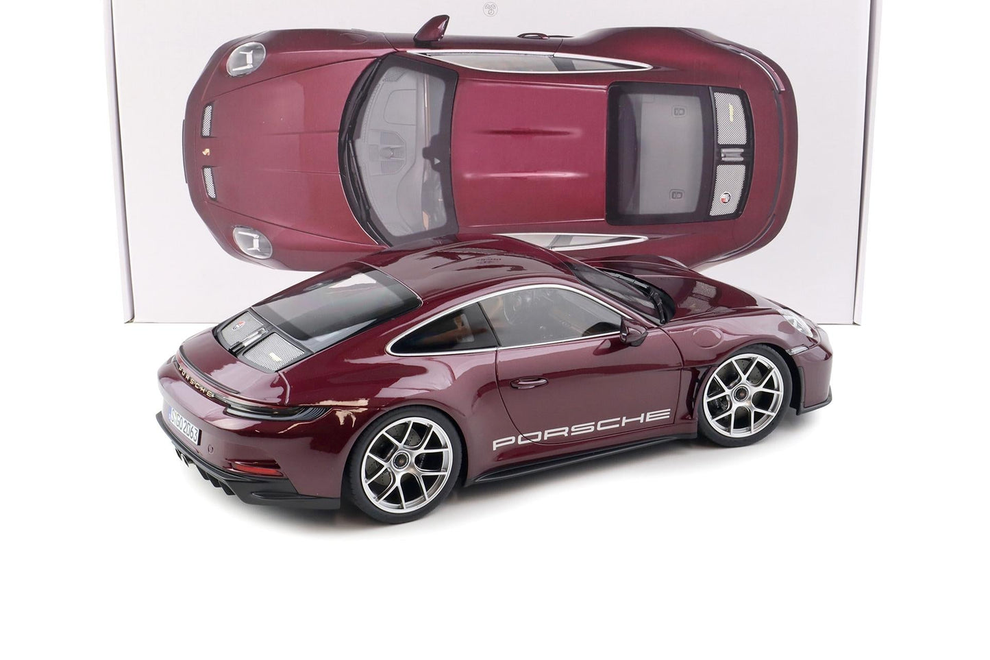 Norev 2023 Porsche 911 992 S/T Heritage Package Amethyst Metallic 1:12