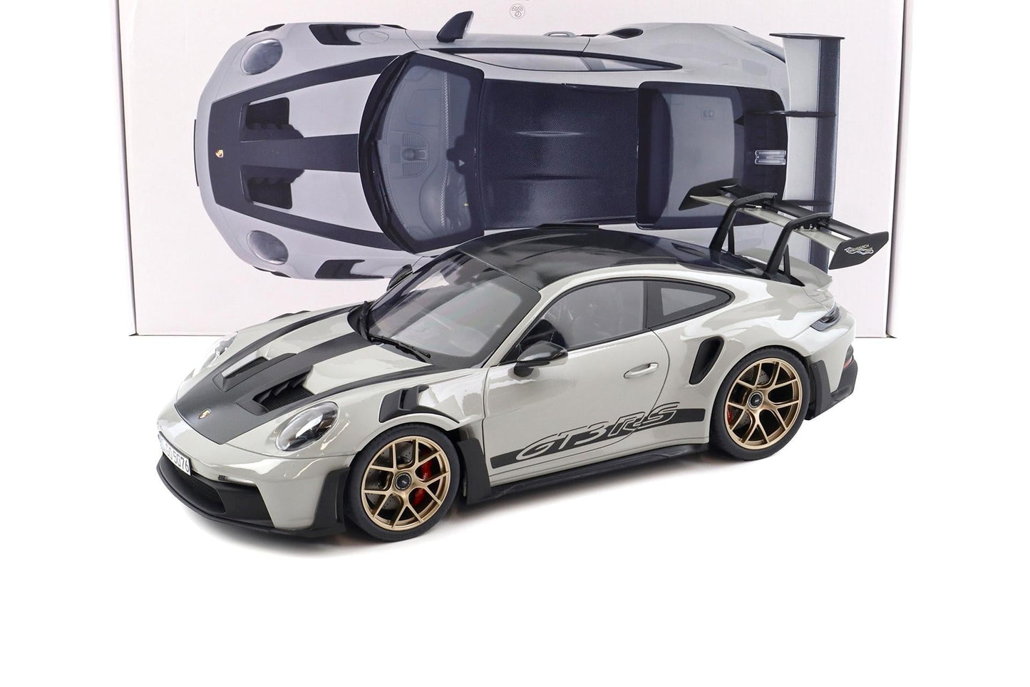 Norev 2022 Porsche 911 992 GT3 RS w/ Weissach Package Chalk (Crayon) 1:12
