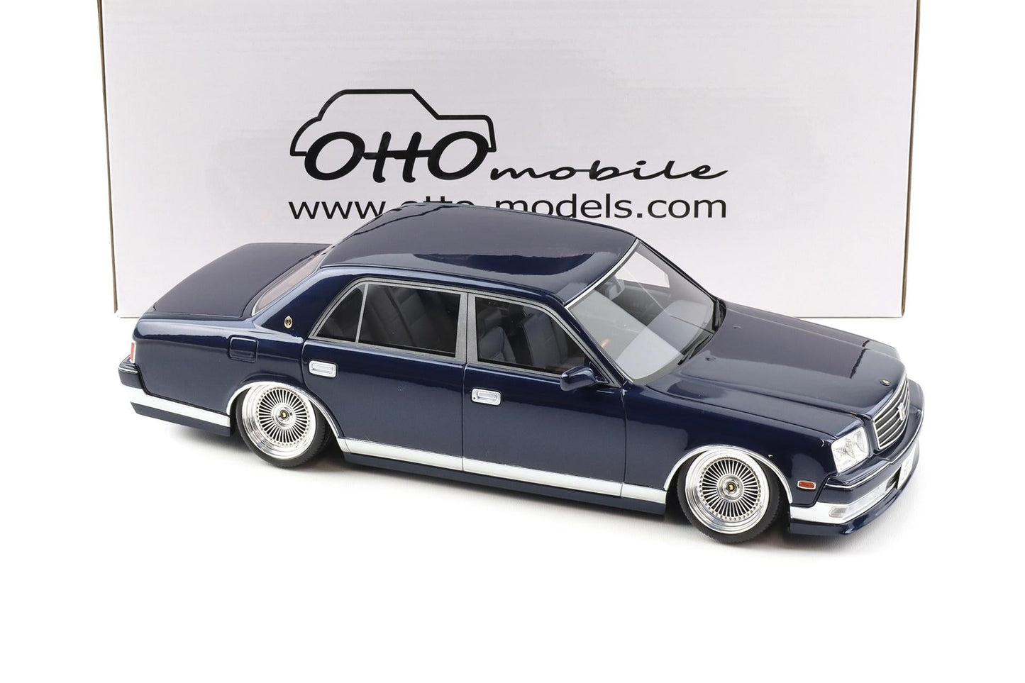 Otto 2008 Toyota Century V12 Stance Blue Mica 1:18