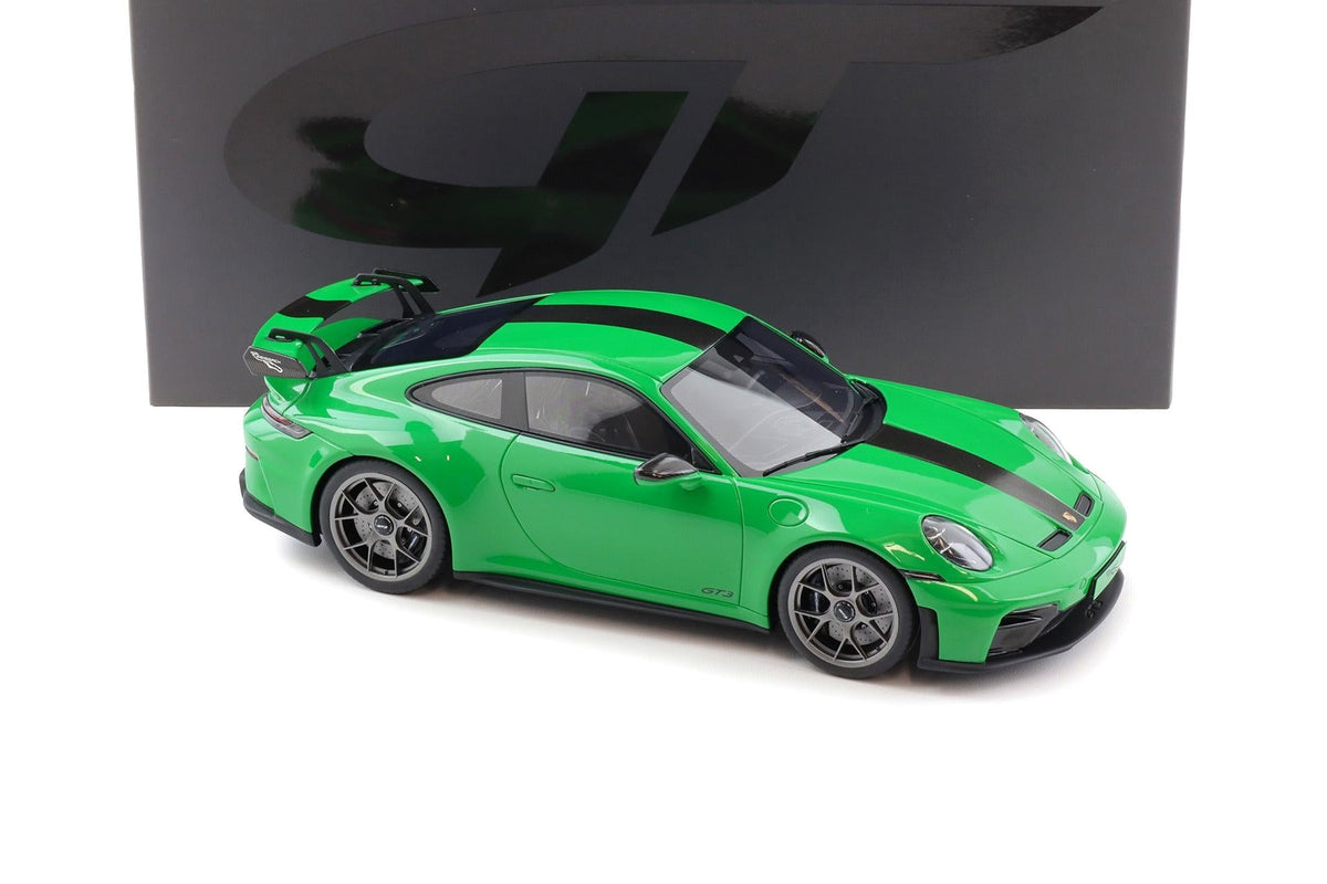 STM Diecast GT Spirit 2025 Porsche 911 992.2 GT3 w/ Weissach Package Viper Green 1:18 - View 2