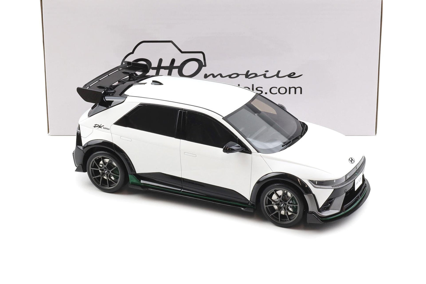 Otto 2025 Hyundai Ioniq 5 SN DK Edition Matte White 1:18