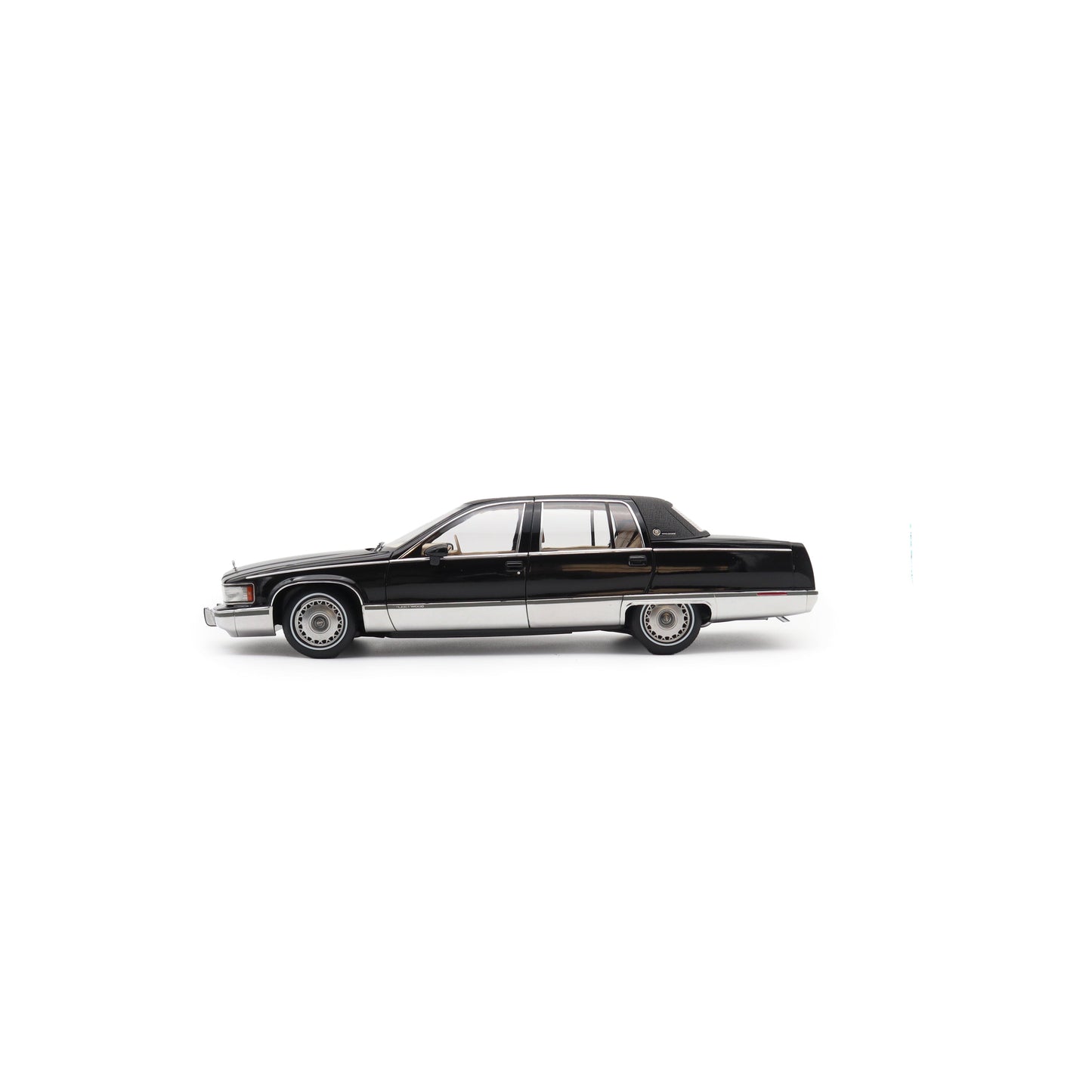 Xiaoguang Model 1994 Cadillac Fleetwood Brougham Black 1:18
