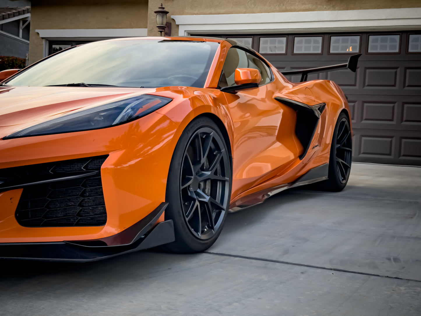 Z07R Side Skirts(z06, eRay, GS, GSX, ZR1, ZR1X,Stingray), Large Side Blade. Pre Preg 2x2 Carbon