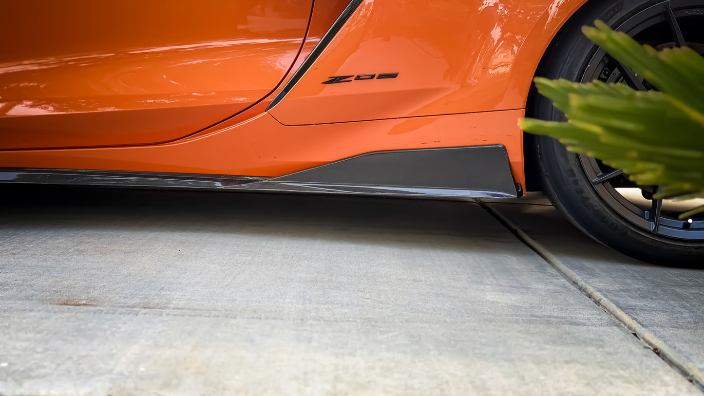 Z07R Side Skirts(z06, eRay, GS, GSX, ZR1, ZR1X,Stingray), Large Side Blade. Pre Preg 2x2 Carbon