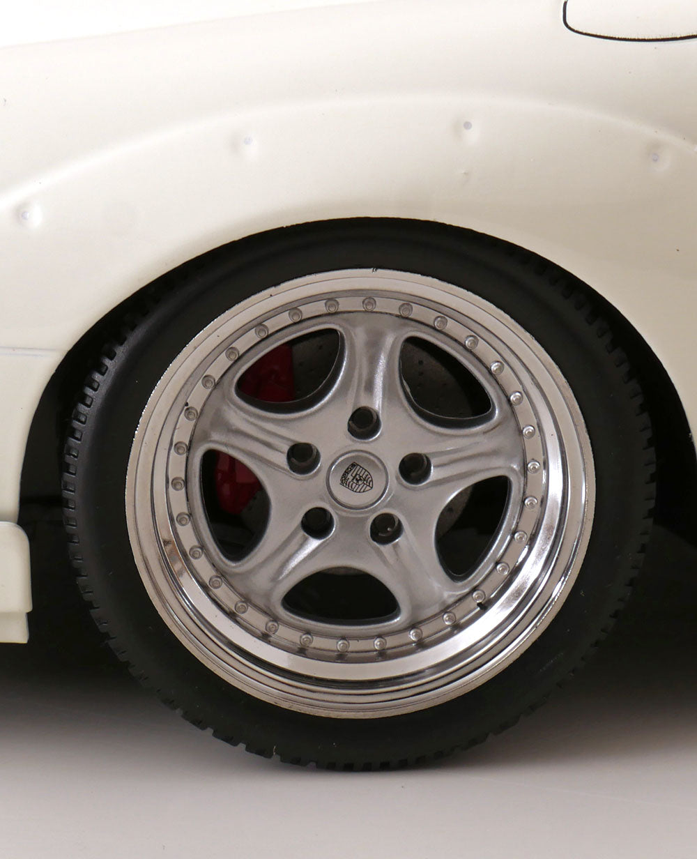 KK Scale 1996 Porsche 911 993 GT2 w/ Speedline Wheels White 1:12