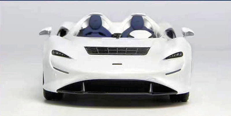 STM Diecast LCD 2020 Mclaren Elva White 1:18 - View 3