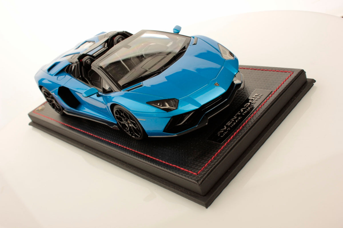 MR Models Lamborghini Aventador LP 780-4 Ultimae Roadster Blu Tawaret 1:18 WITH DISPLAY