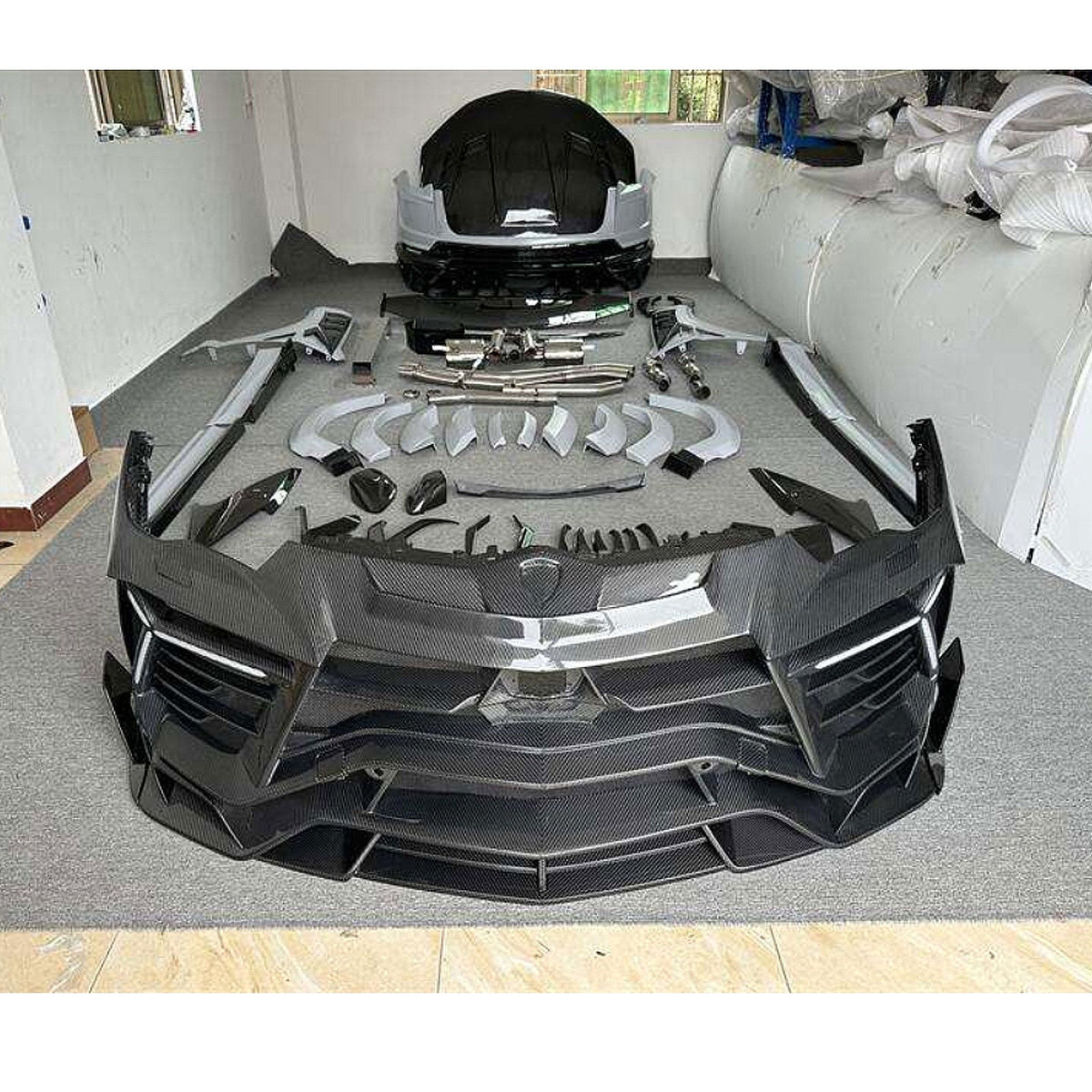 Bull Boost Performance MSY V3 Style Dry Carbon Fiber Full Body Kit for Lamborghini Urus - View 5