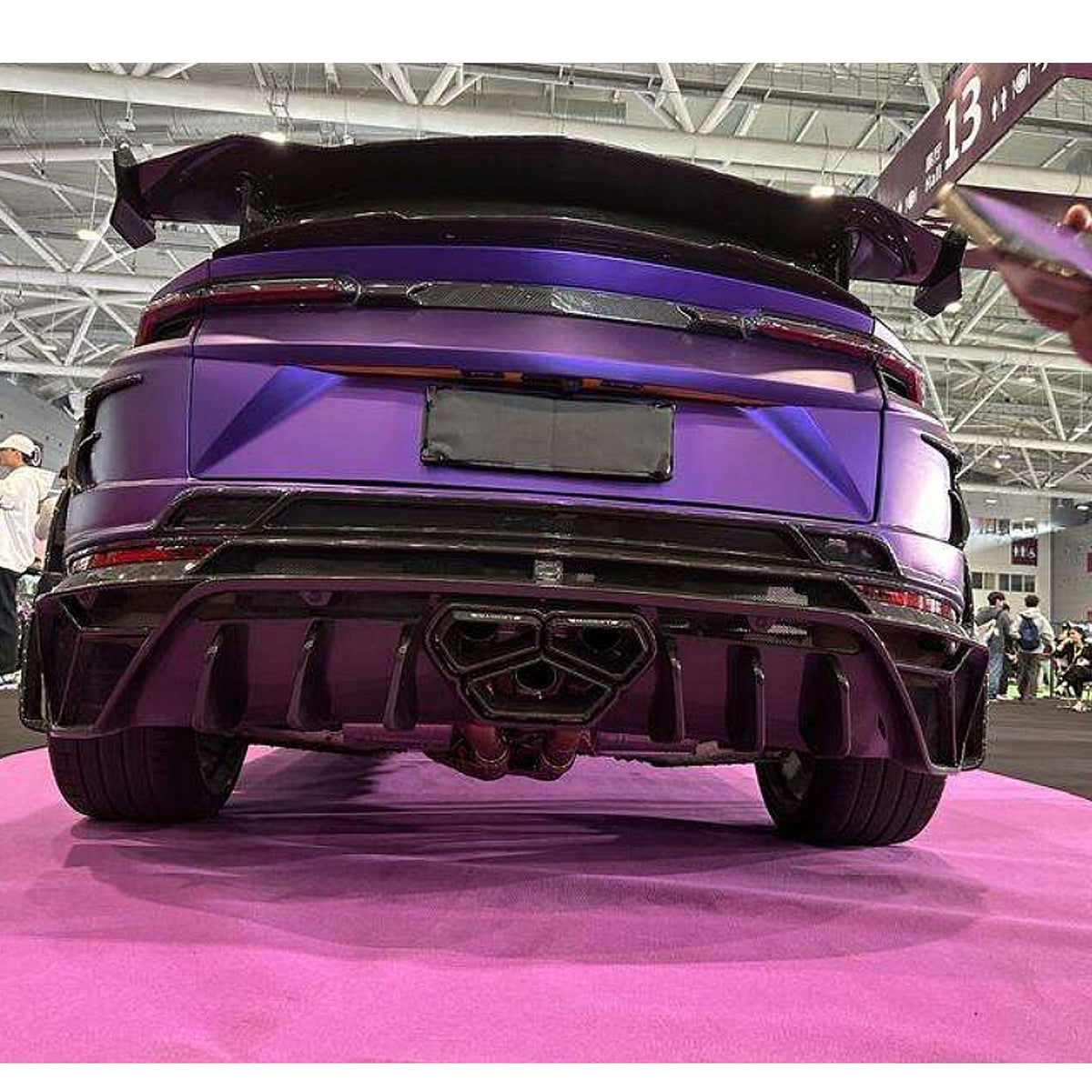 Bull Boost Performance MSY V3 Style Dry Carbon Fiber Full Body Kit for Lamborghini Urus - View 3