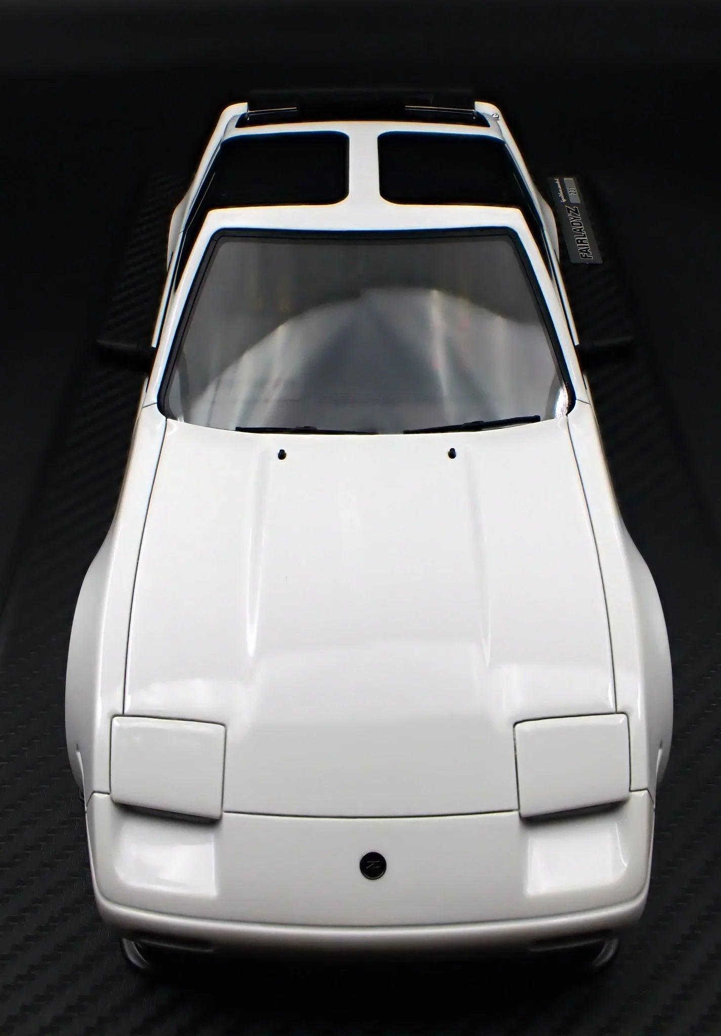 Ignition-Model Nissan Fairlady Z 300 ZR Z31 2-Seater RHD White 1:18