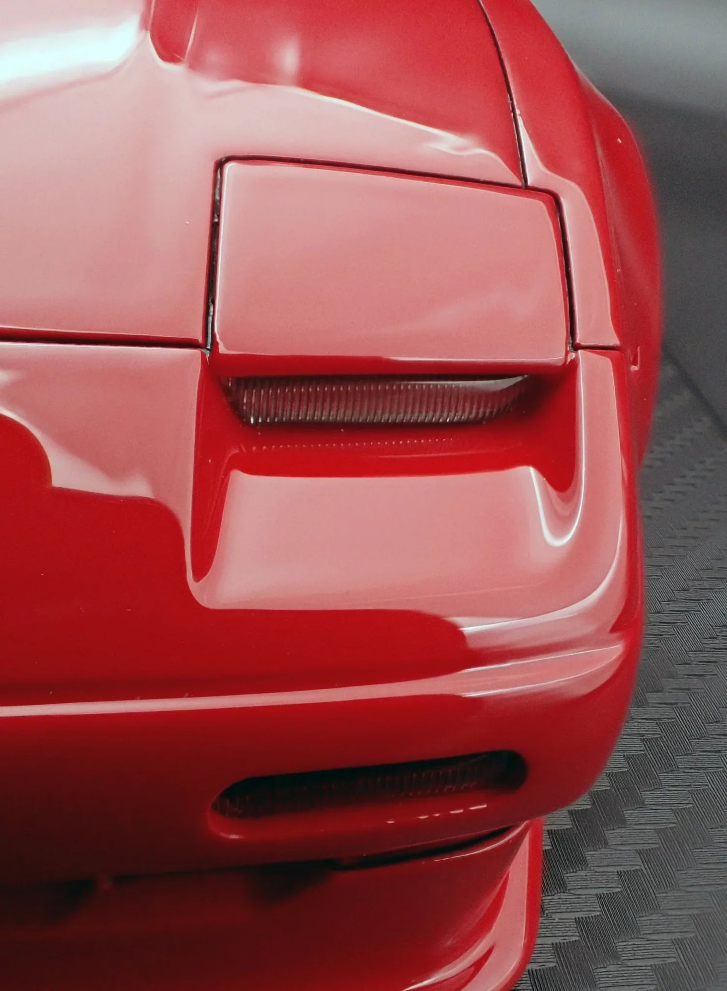 Ignition-Model Nissan Fairlady Z 300 ZR Z31 2-Seater RHD Red 1:18