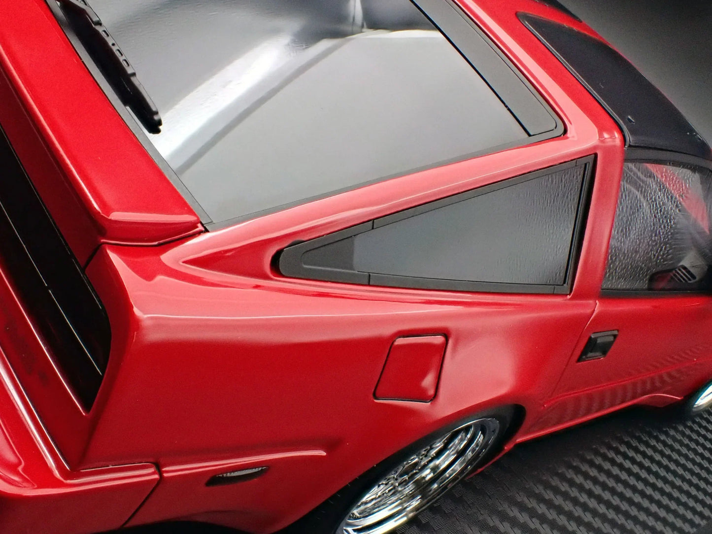 Ignition-Model Nissan Fairlady Z 300 ZR Z31 2-Seater RHD Red 1:18