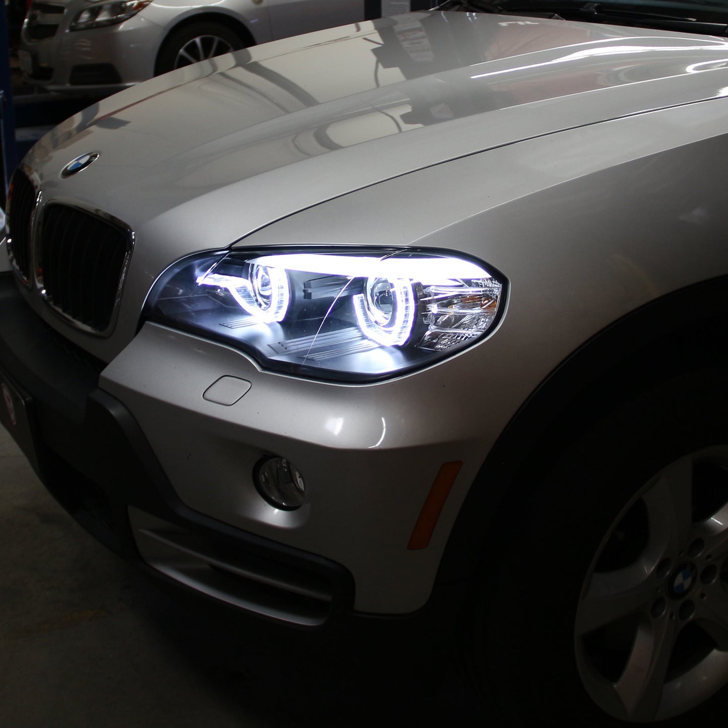 Spyder 07-10 BMW X5 E70 (HID Models Only) Projector Headlights - Black PRO-YD-BMWE7007-AFSHID-BK 5085481