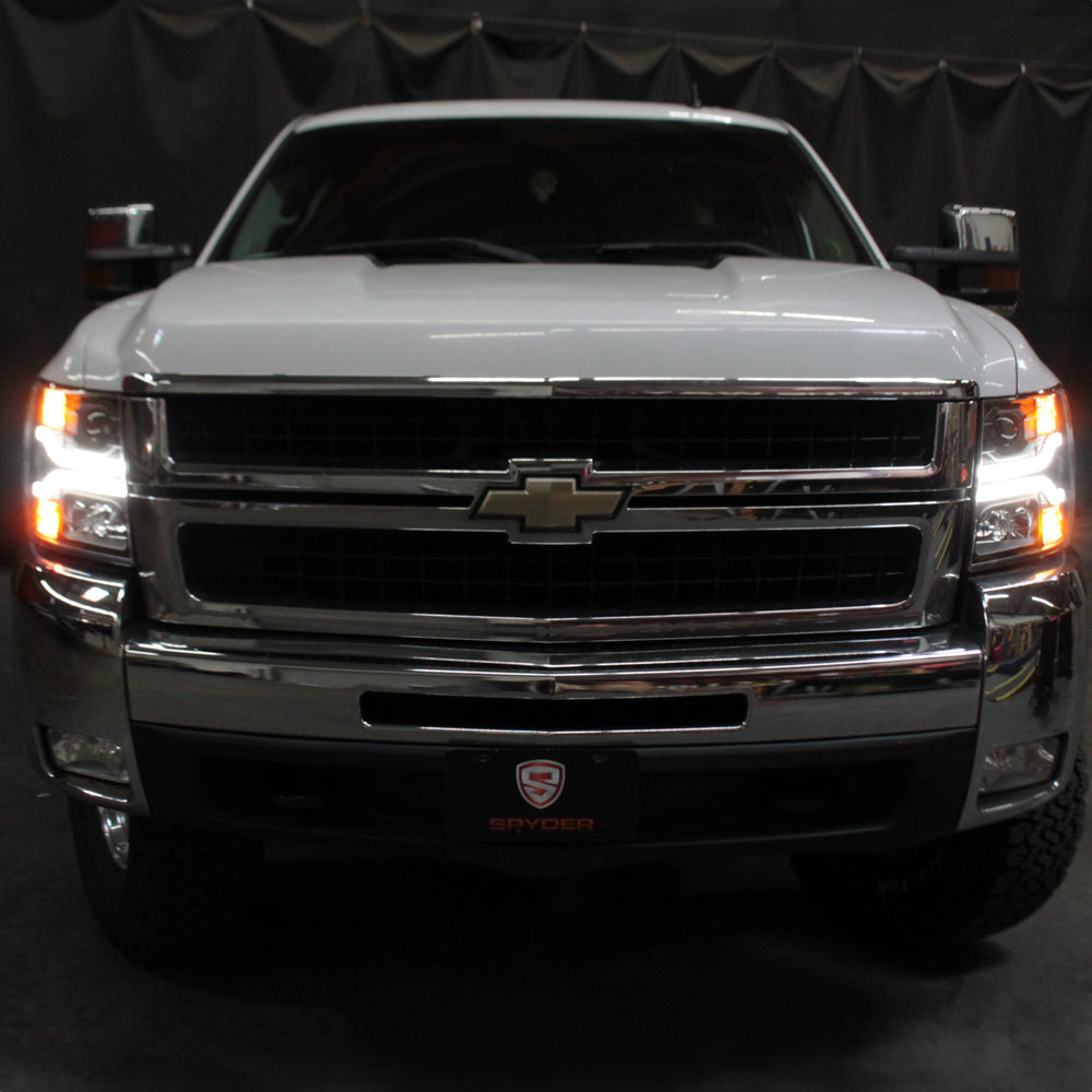 Spyder Chevy Silverado 1500 07-13 Version 3 Projector Headlights - Black PRO-YD-CS07V3-LBDRL-BK 5083609
