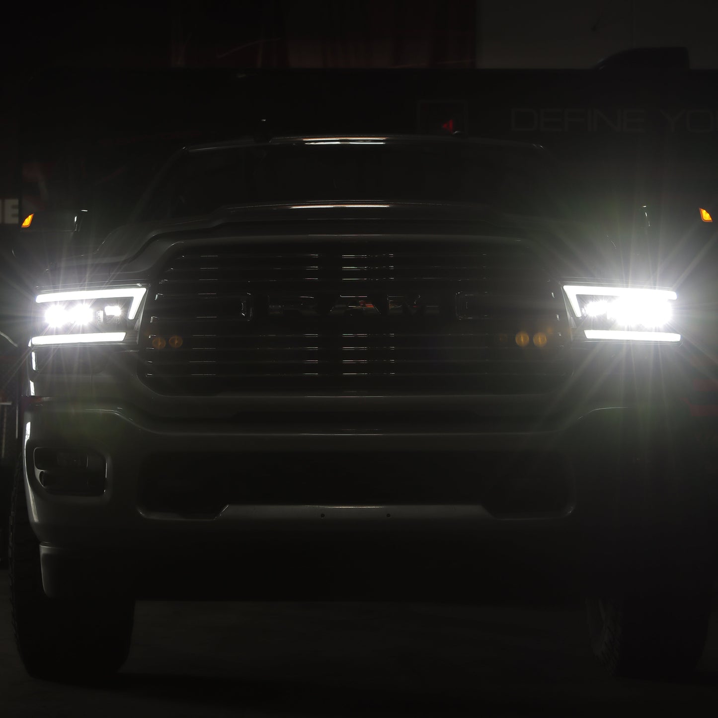 SPYDER 19-22 Dodge Ram 2500/3500 (Halogen Model Only) Proj. Headlights (PRO-YD-DR19HDHALAP-SEQ-BK) 5088604