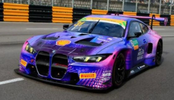 Spark-Model BMW M4 GT3 (Evo) #31 Team WRT 2025 Macau GT Cup 1:18 WITH DISPLAY