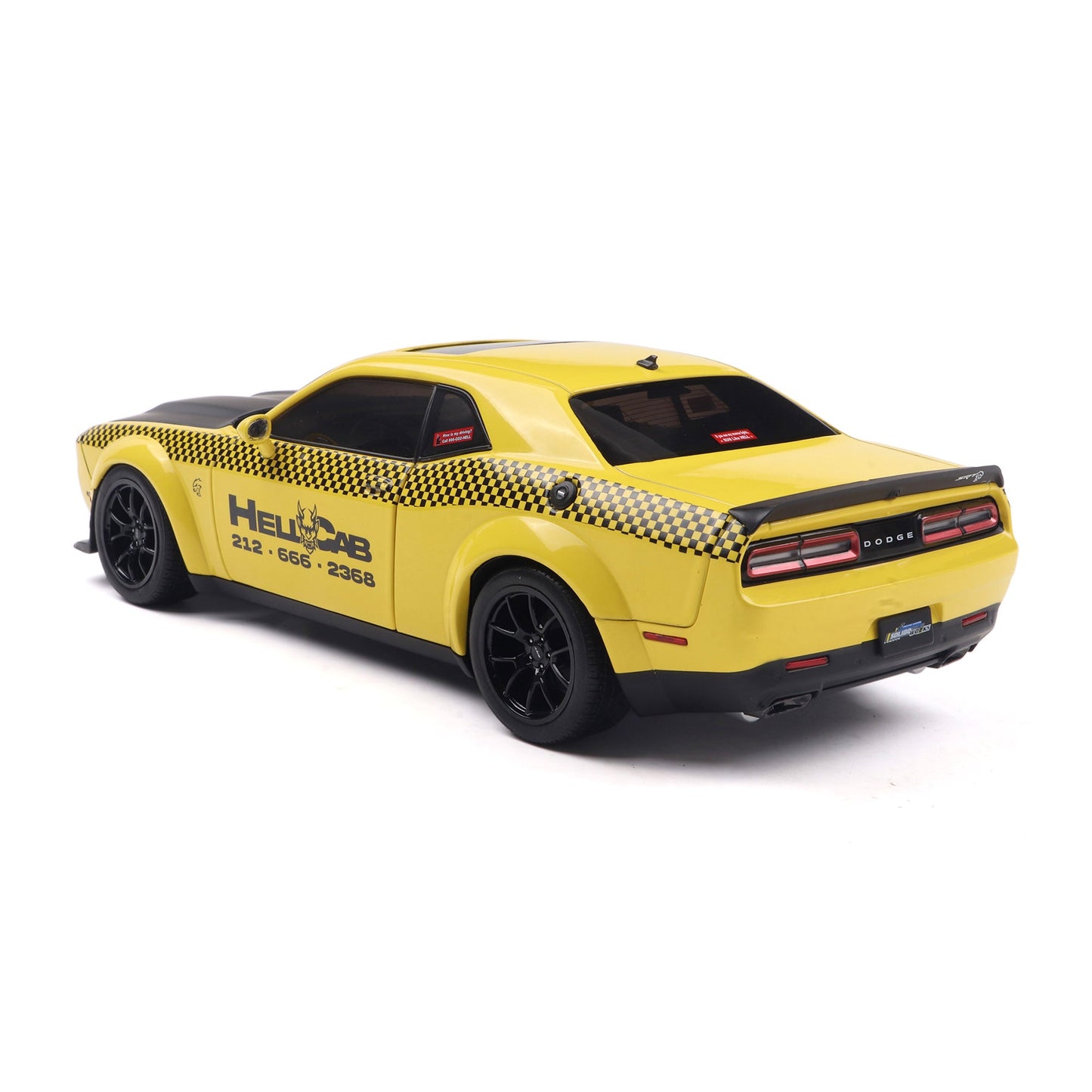 Solido 2023 Dodge Challenger SRT Hellcat Widebody NYC Taxi "Hellcab" Yellow 1:18