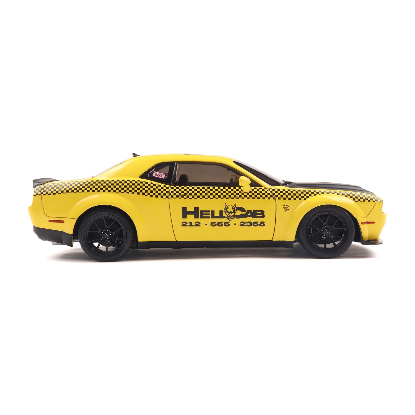 Solido 2023 Dodge Challenger SRT Hellcat Widebody NYC Taxi "Hellcab" Yellow 1:18