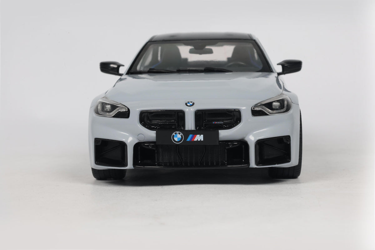 STM Diecast Solido 2025 BMW M2 CS G87 Brooklyn Grey 1:18 - View 4