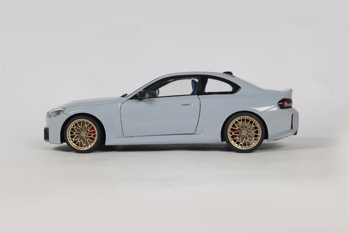 STM Diecast Solido 2025 BMW M2 CS G87 Brooklyn Grey 1:18 - View 3