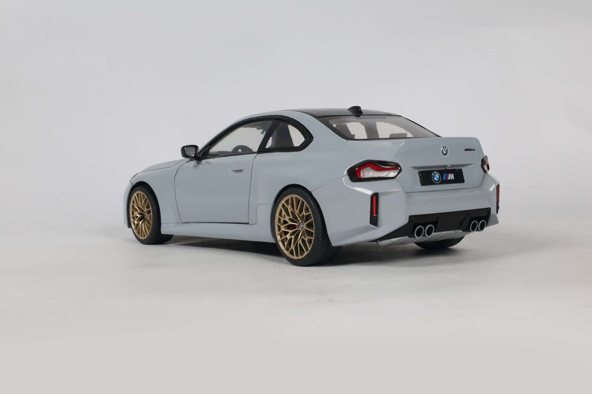 STM Diecast Solido 2025 BMW M2 CS G87 Brooklyn Grey 1:18 - View 6