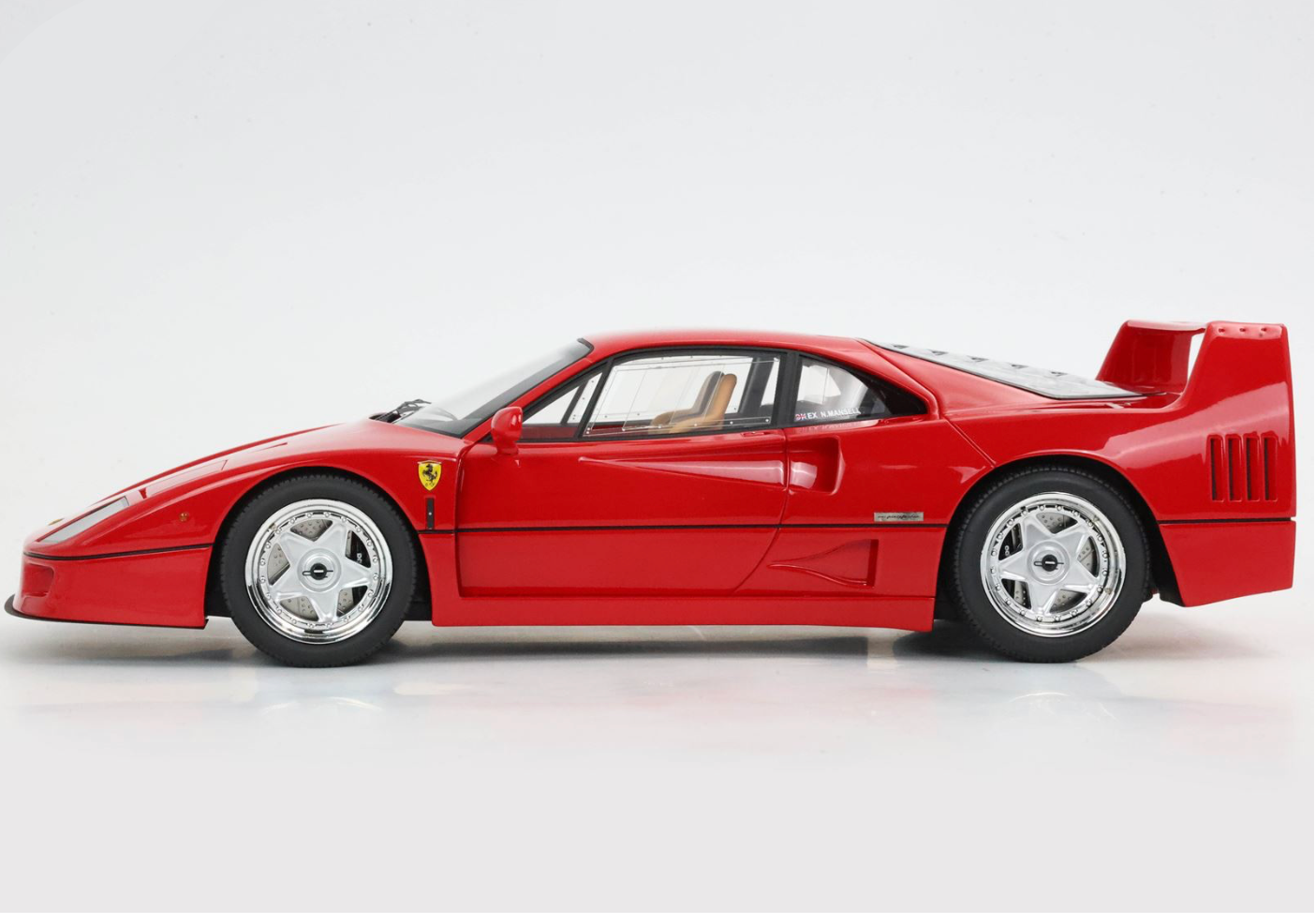 BBR 1987 Ferrari F40 Rossa Corsa (Red) Ex Nigel Mansell 1:18 WITH DISPLAY