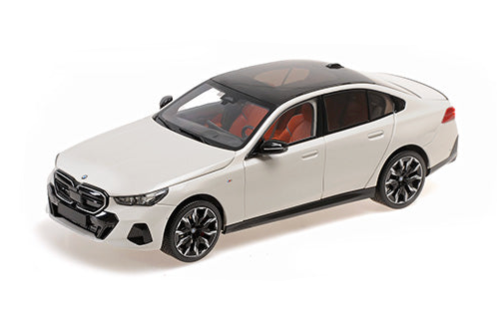 Minichamps 2023 BMW i5 (5 Series) G60 White Metallic 1:18