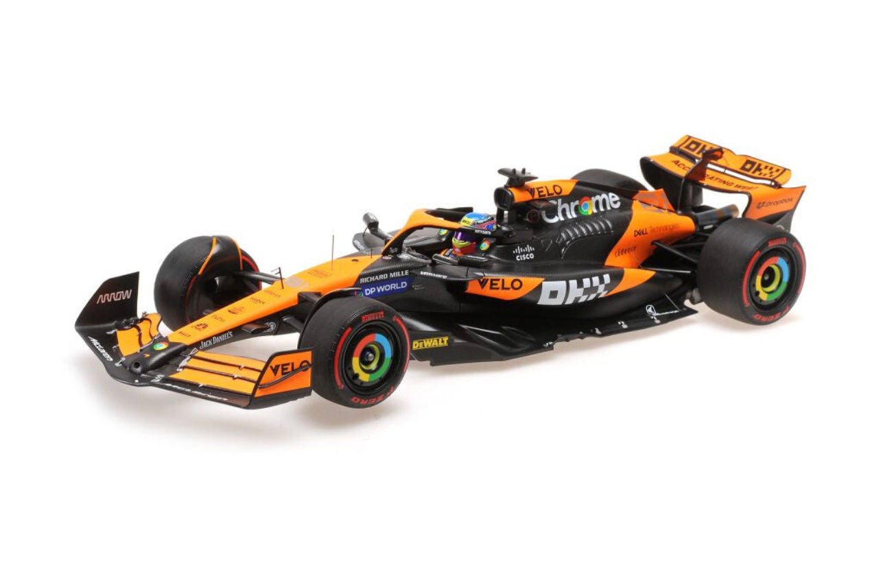 Minichamps Mclaren F1 Team MCL38 Orange #81 Piastri Emilia Romagna GP 2024 1:18
