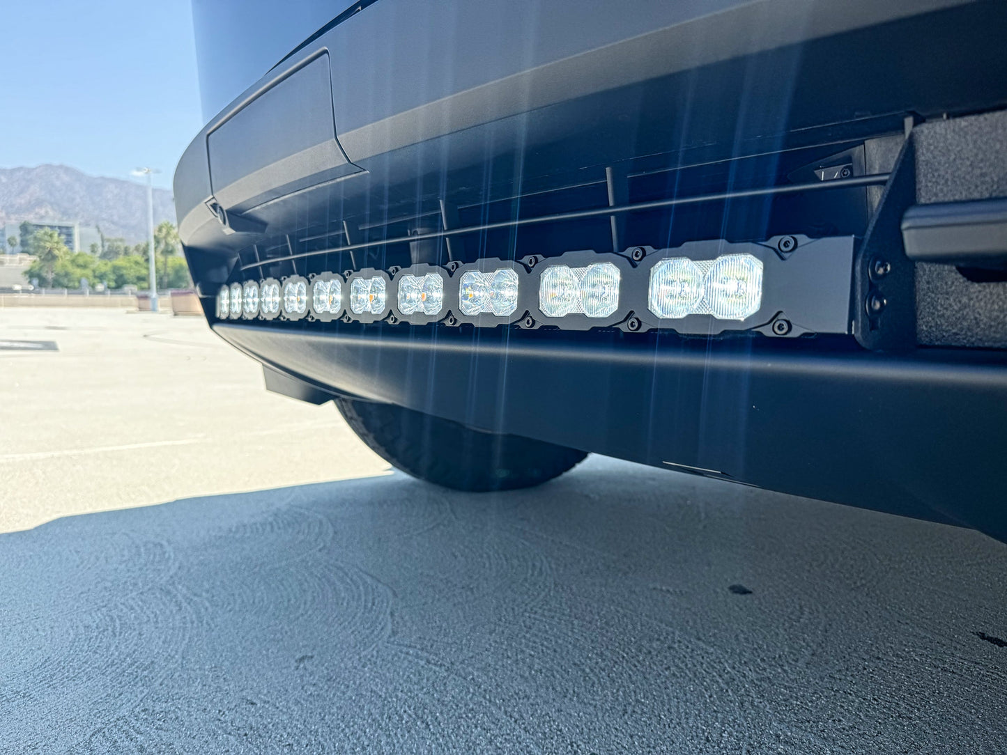 Tesla Cybertruck 40in Light Bar - PRO