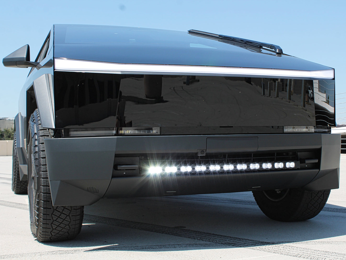 Tesla Cybertruck 40in Light Bar - PRO