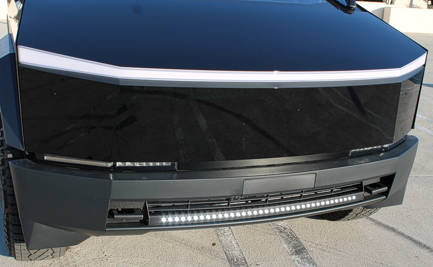 Tesla Cybertruck 40in Light Bar - Slim