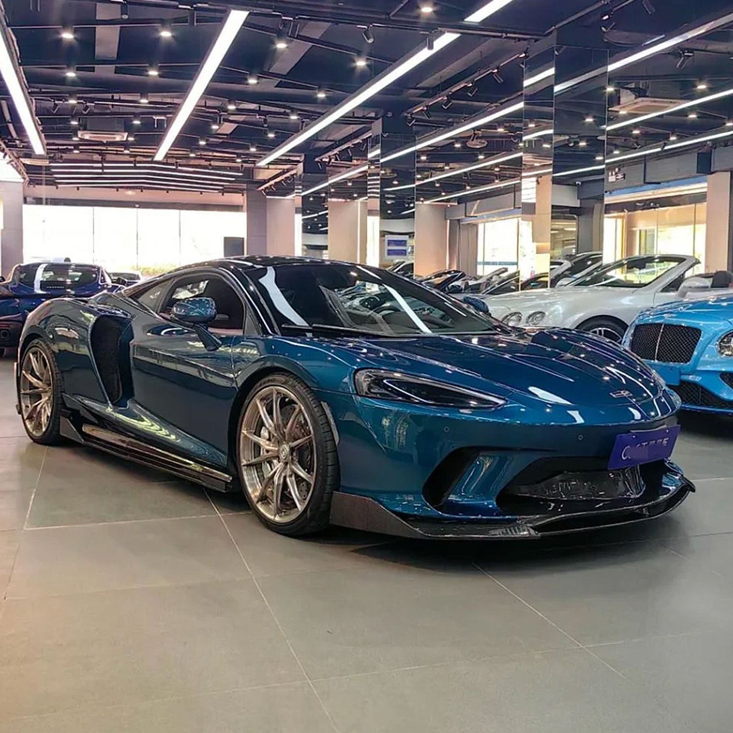 W Style Carbon Fiber Front Bumper Lip for McLaren GT