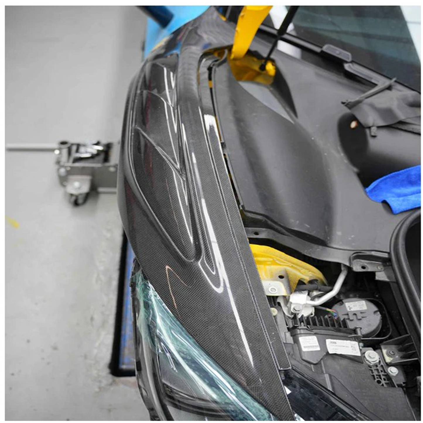 Dry Carbon Fiber Front Fender for Ferrari 296 GTB