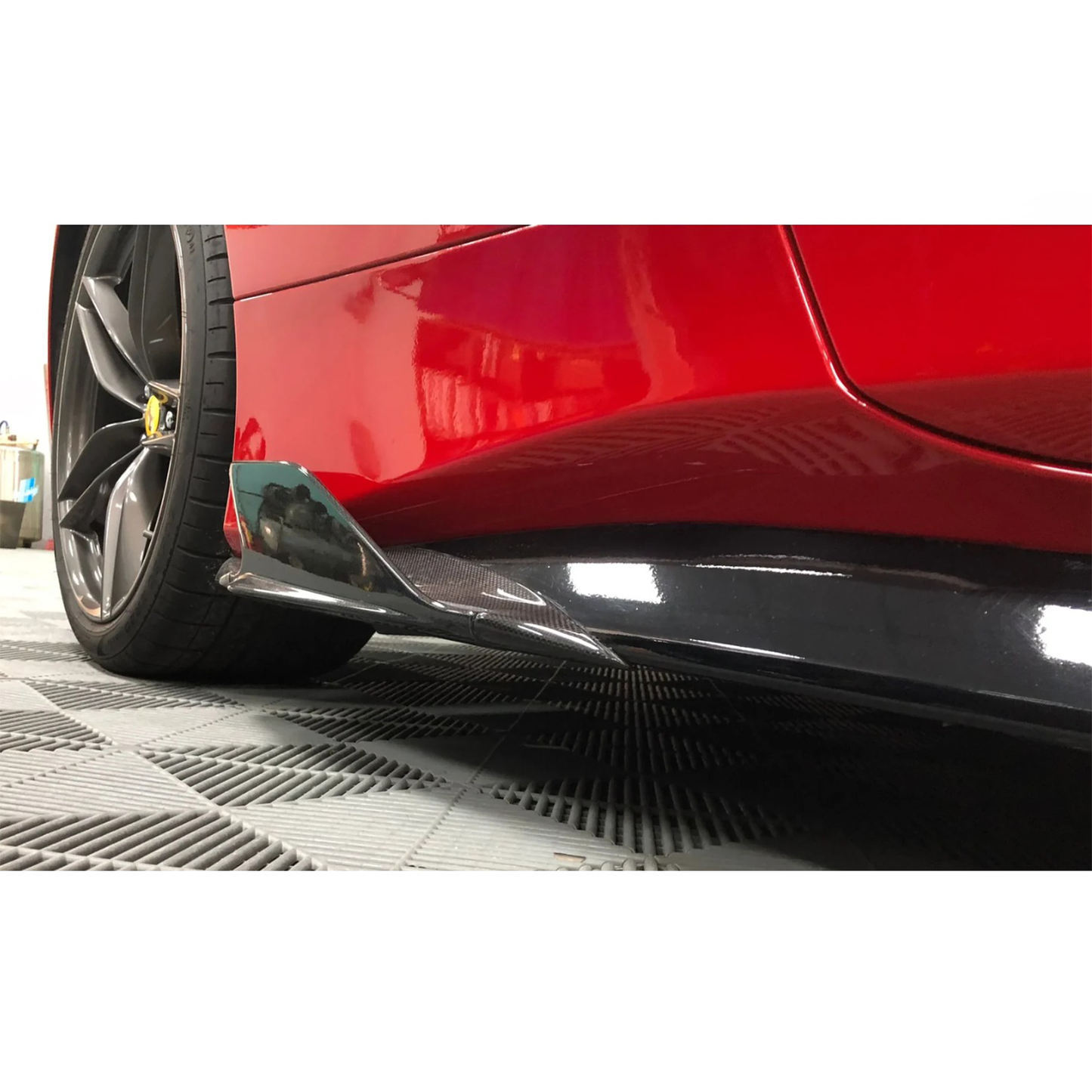 Carbon Fiber Corner Side Skirt Winglet for Ferrari 488