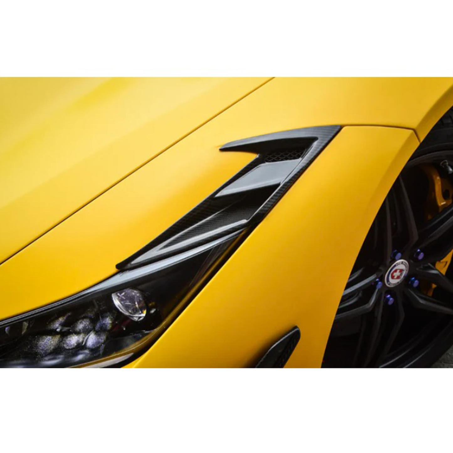 Prepreg Carbon Fiber Front Fender Vent Trims for Ferrari F8