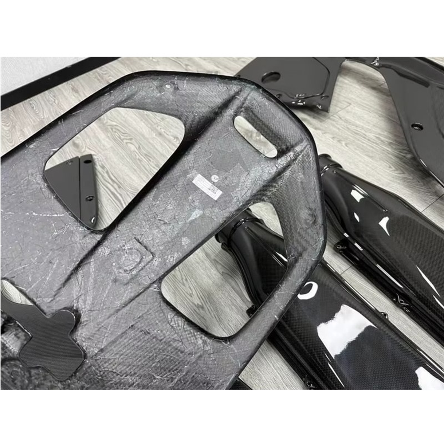 Dry Carbon Fiber Engine Interior Kit for Ferrari 812 Superfast