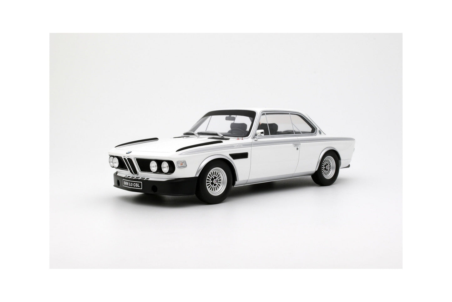 Otto 1972 BMW 3.0 (E9) CSL Chamonix White 1:18
