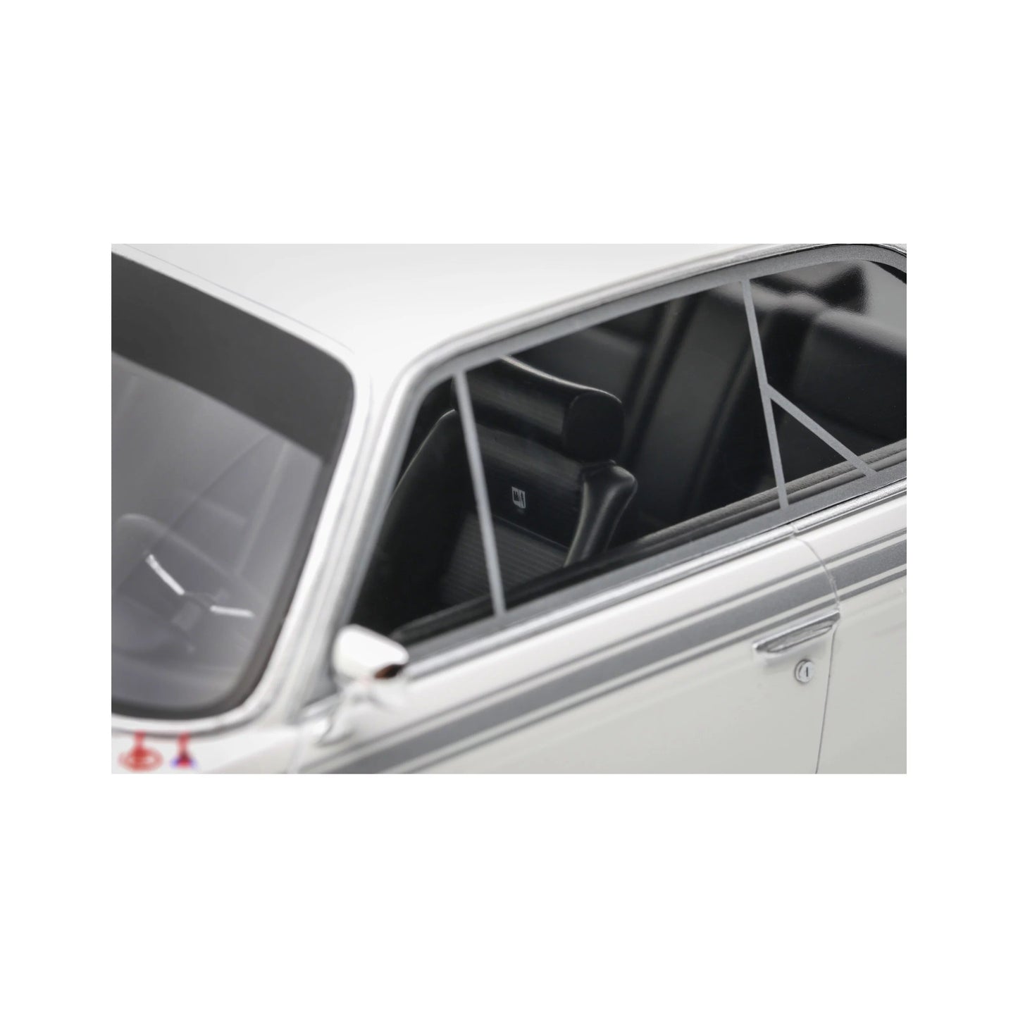 Otto 1972 BMW 3.0 (E9) CSL Chamonix White 1:18