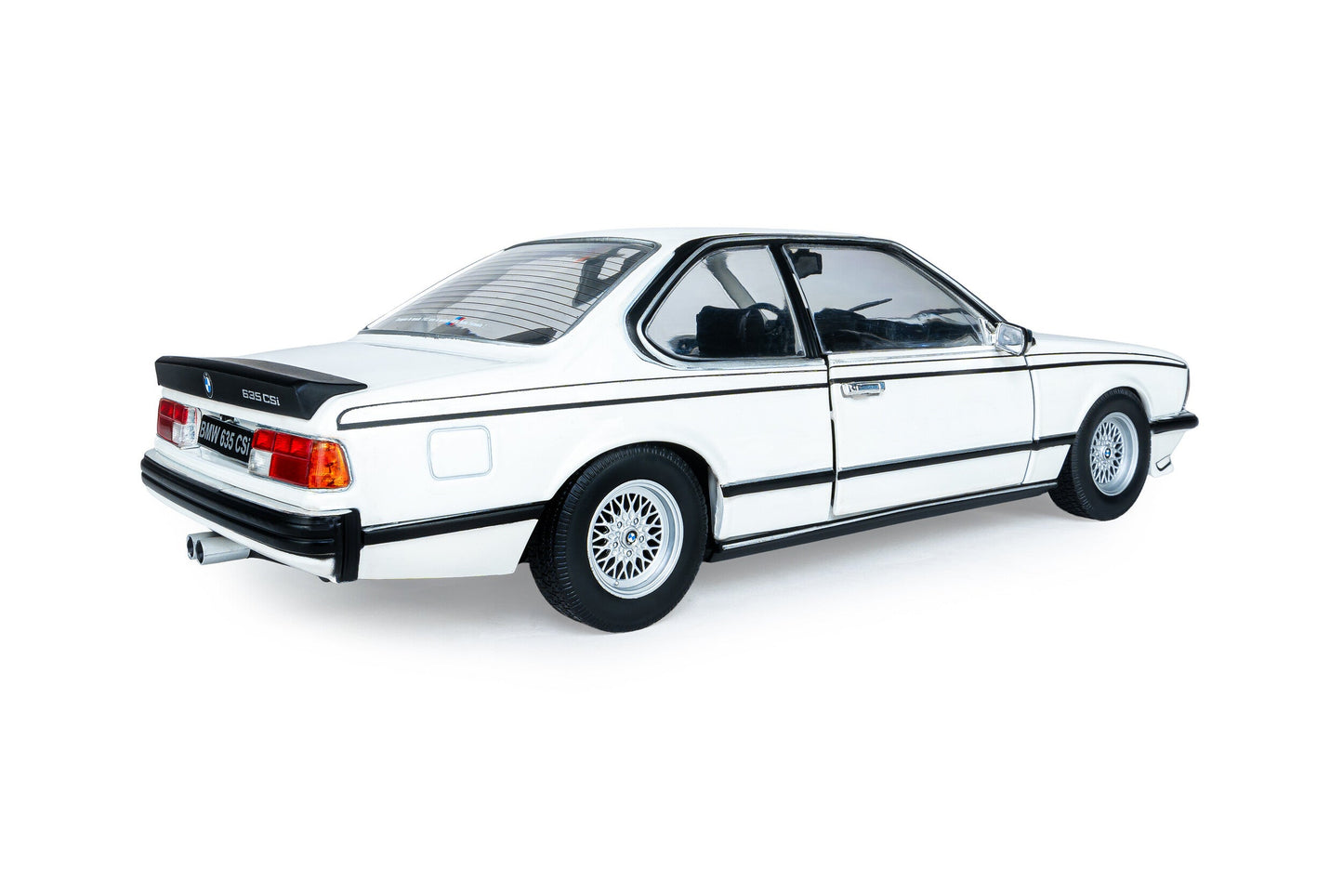 Solido 1984 BMW 635 CSI (E24) White 1:18