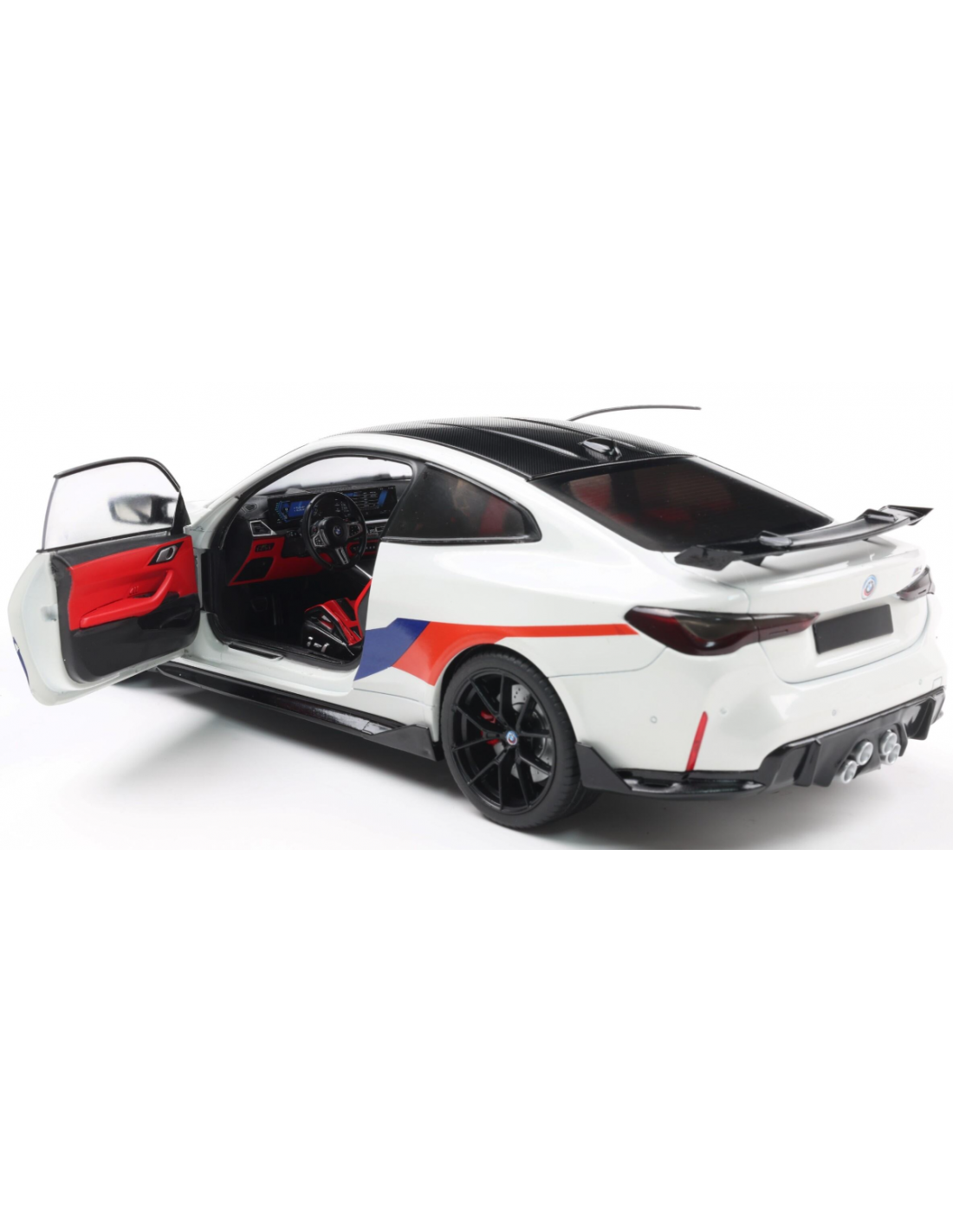 Solido 2025 BMW M4 M-Performance Pack G82 White 1:18