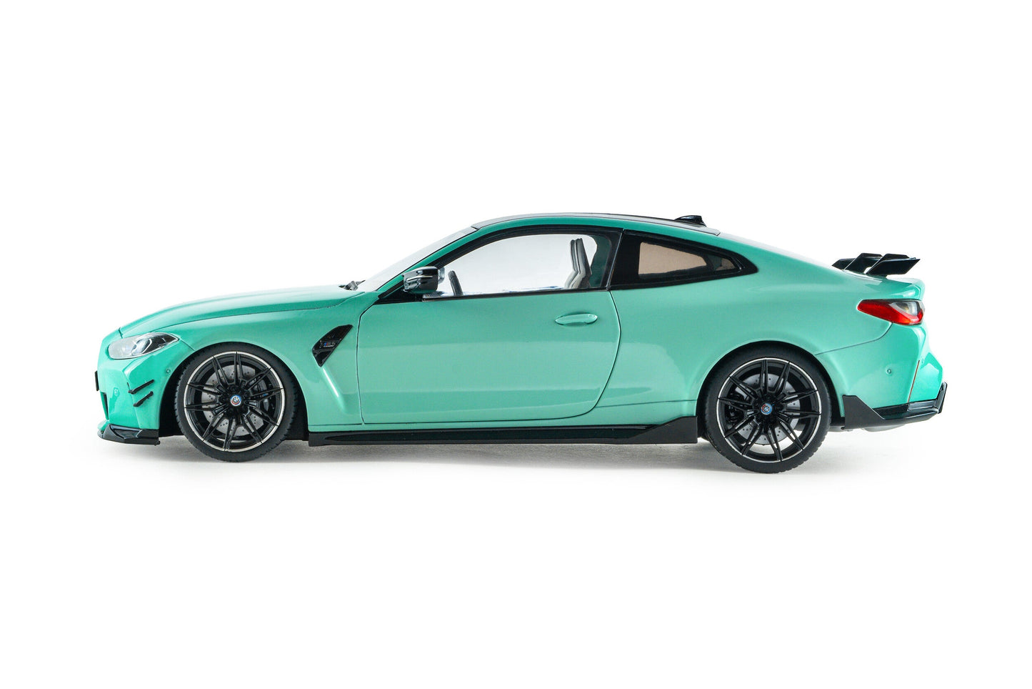 Solido 2025 BMW M4 M-Performance Pack G82 Mint Green 1:18