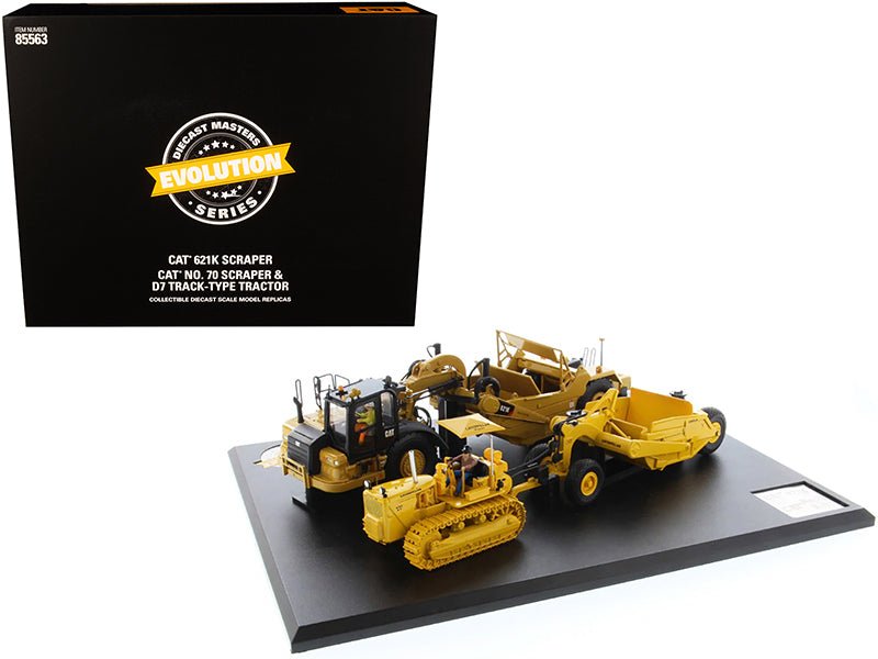 Rapid Vehicles CAT Caterpillar 621K Tractor Scraper and CAT Caterpillar D7 Track-Type Tractor...