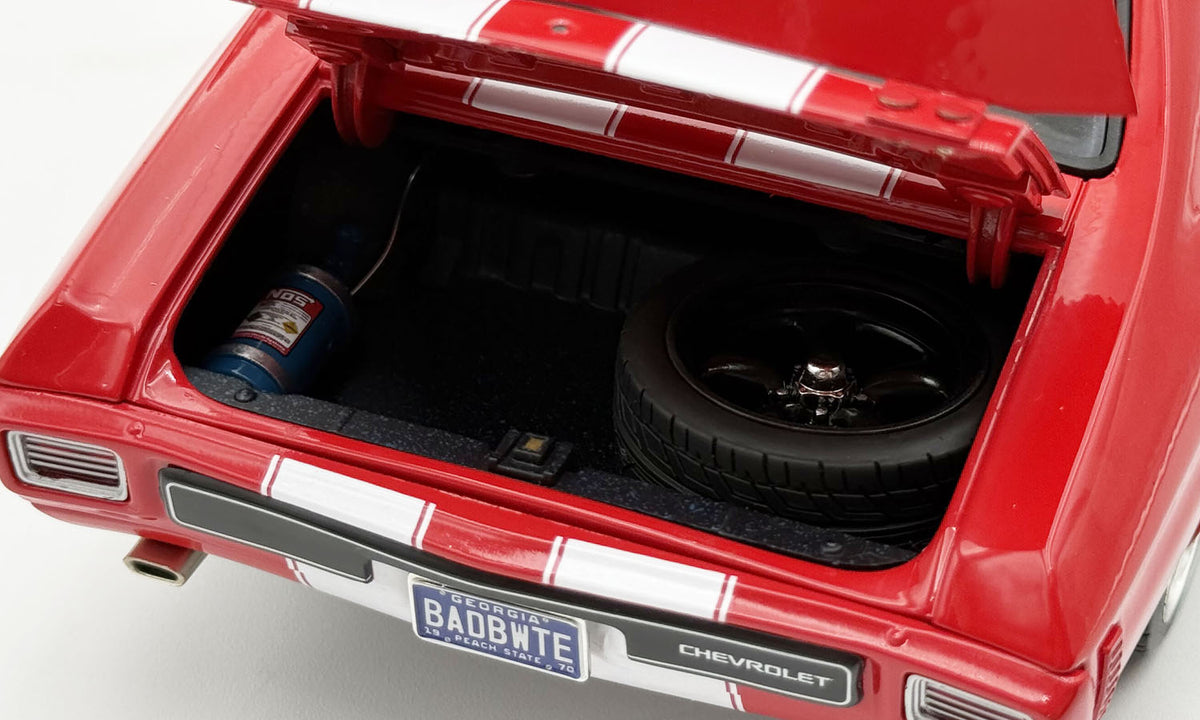 STM Diecast Acme 1970 Chevy Chevelle SS Red Eye 1:18 - View 5