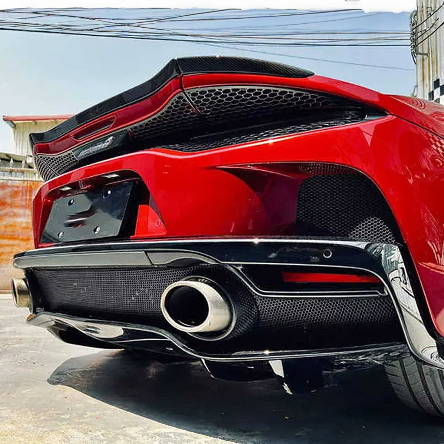 Aggressive Dry Carbon Fiber Rear Diffuser for McLaren GT